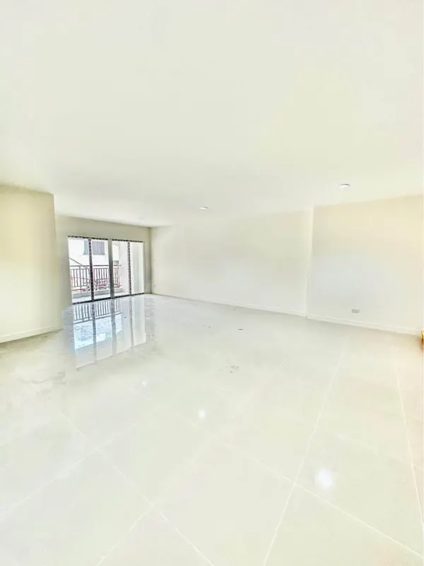 A spacious 2-bedroom, 2-bathroom condo in the heart of Hua Hin – photo 3